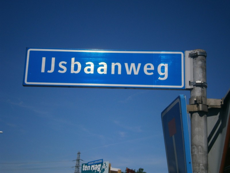 IJsbaanweg straatnaambord.JPG