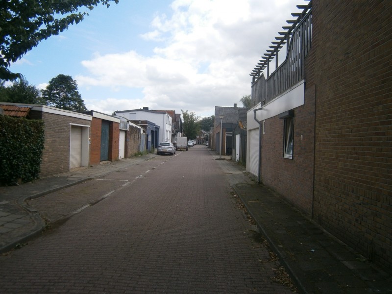 Van Mislostraat vanaf Pijlhovestraat.JPG