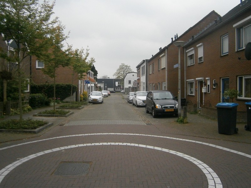 Penninkstraat vanaf Tubantiastraat.JPG