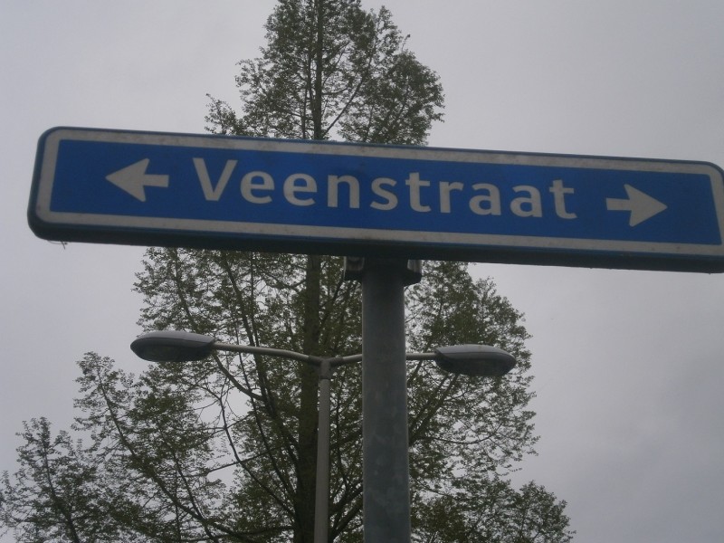 Veenstraat straatnaambord.JPG