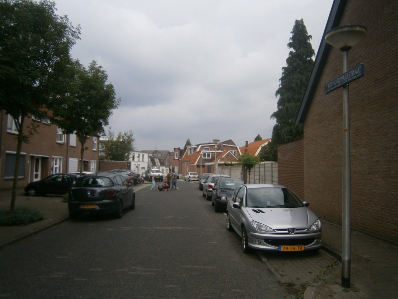 Tweede Bothofdwarsstraat vanaf Pluimstraat.JPG