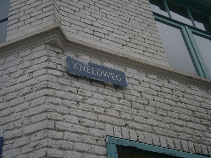 Kneedweg straatnaambord.JPG