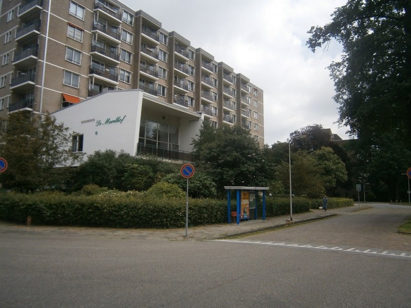 Marthalaan hoek Kneedweg vanaf Espoortstraat.JPG