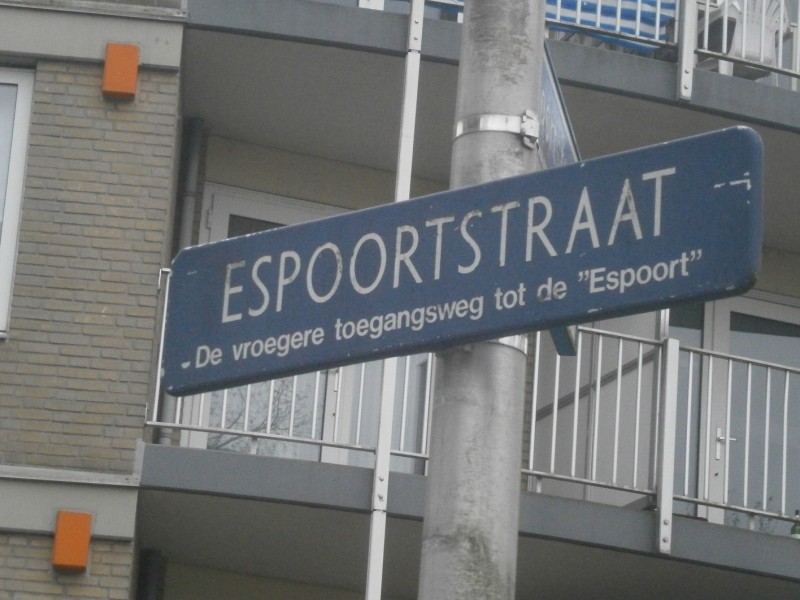 Espoortstraat straatnaambord (2).JPG