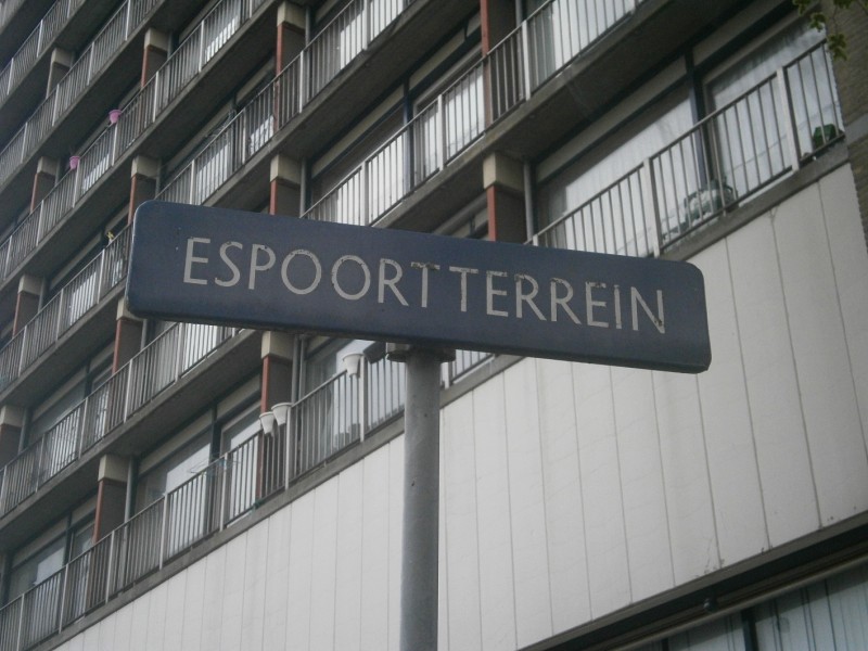 Espoortterrein straatnaambord.JPG