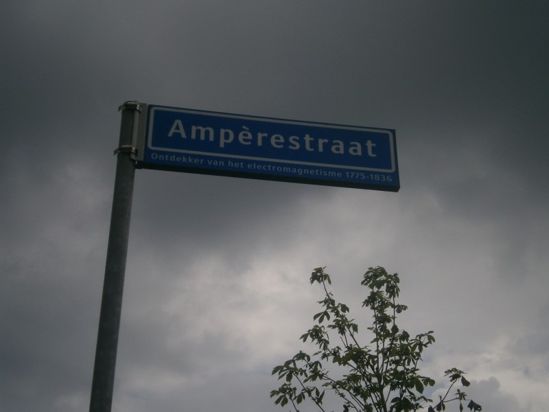 Amperestraat straatnaambord.JPG