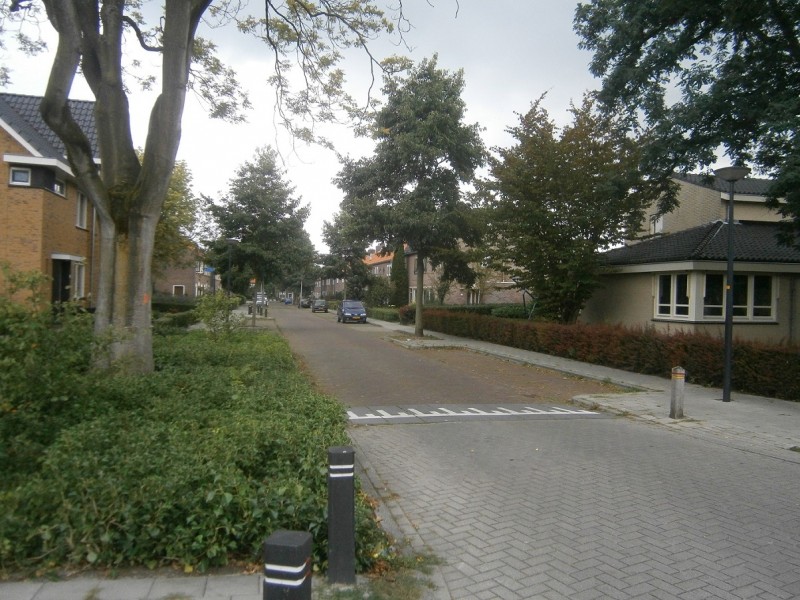 Drebbelstraat vanaf Velveweg.JPG