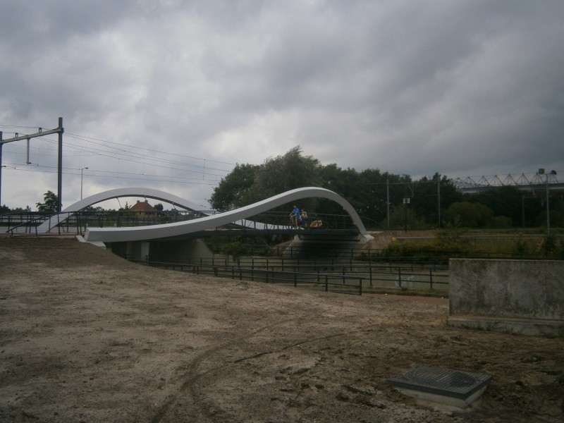 Auke Vleerstraat fietsbrug fietssnelweg F35.JPG