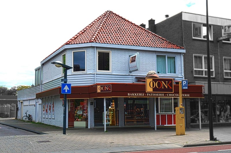 Kuipersdijk 21 hoek Ledeboerstraat Bakkerij Oonk.jpg