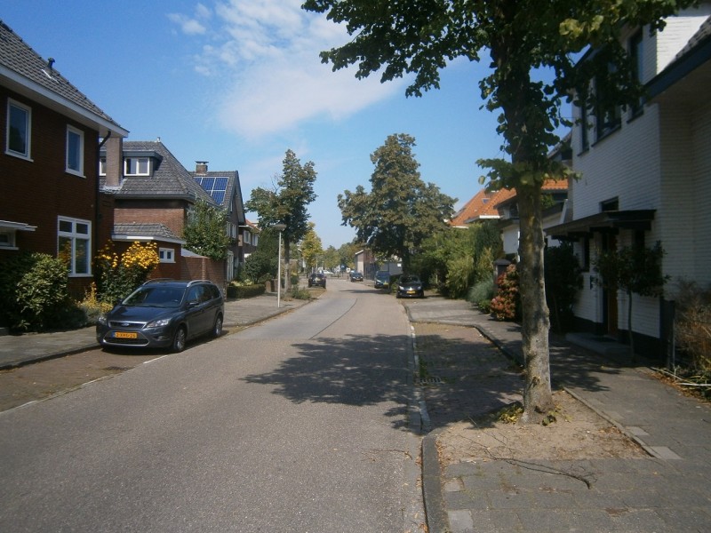 Edisonstraat vanaf Gronausestraat.JPG