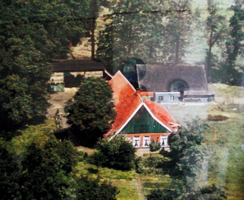 Tegelerweg Het Bielenveld. Later is hier het Jacobuscollege - het Bonhoeffercollege gebouwd. Uit het archief van de familie G. Pauw. De boerderij is laatstelijk bewoond mei 1956.jpg