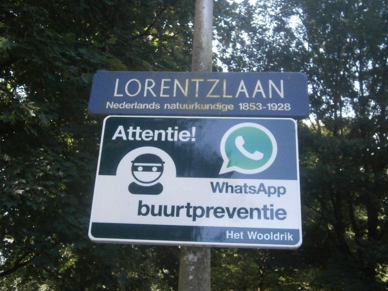 Lorentzlaan straatnaambord.JPG