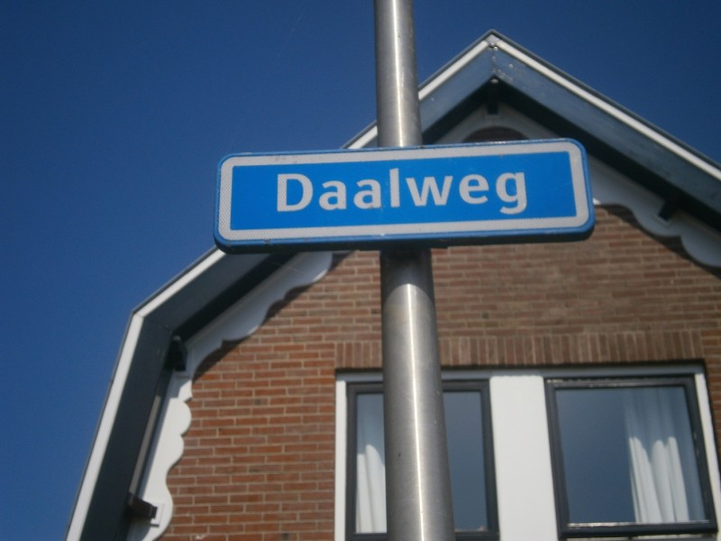Daalweg straatnaambord (2).JPG