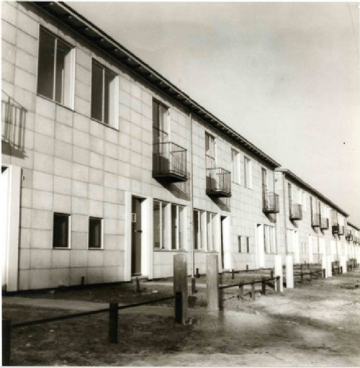 Schultenhofstraat 1954 Nieuwe duplex woningen in de wijk Hogeland.jpg