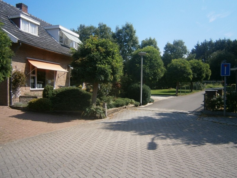 Mensinkweg vanaf Heutinkstraat.JPG