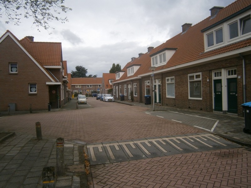 Semarangstraat hoek Soerabaiastraat.JPG