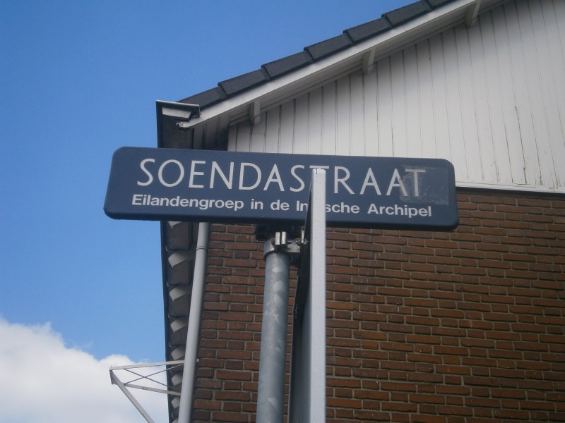 Soendastraat straatnaambord.JPG