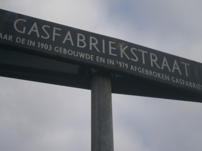 Gasfabriekstraat straatnaambord (2).JPG