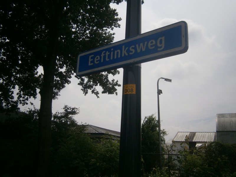 Eeftinksweg straatnaambord.JPG