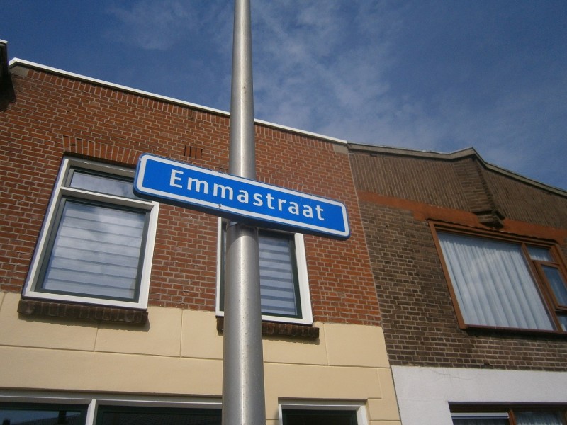 Emmastraat straatnaambord.JPG