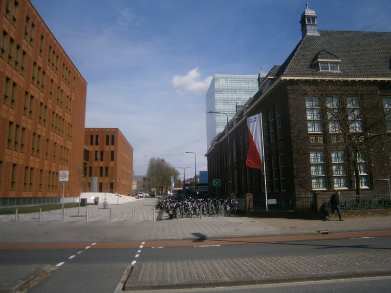 Van Galenstraat vanaf De Ruyterlaan.JPG