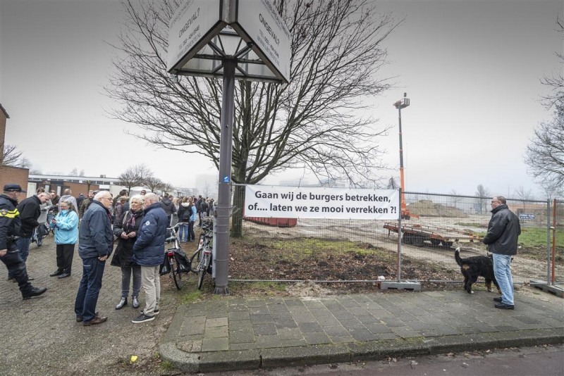 75 Bezwaren tegen nieuwe moskee van tafel geveegd.jpg