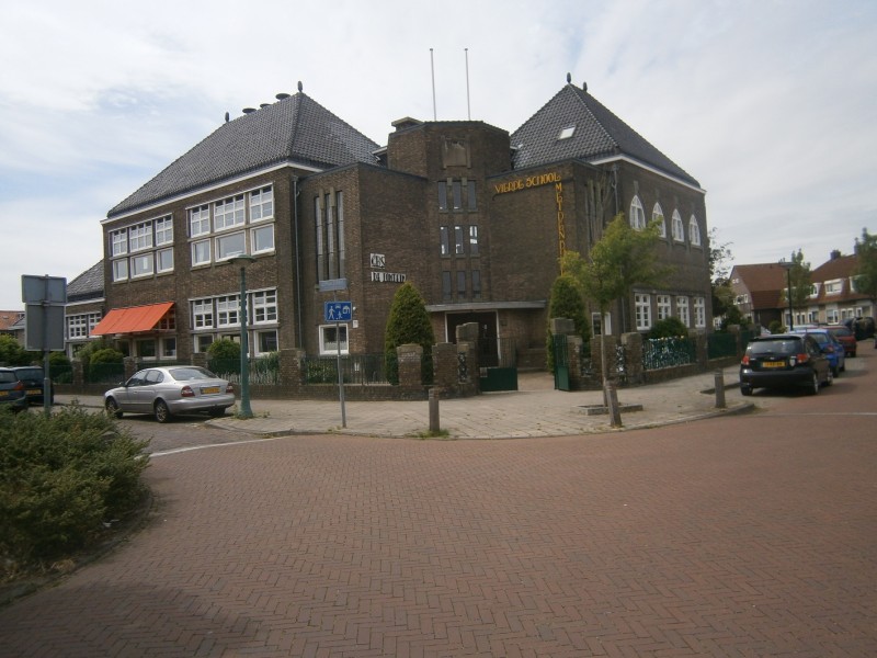Elshofplein hoek Elshofstraat en Leemkuilstraat GBS De Fontein.JPG