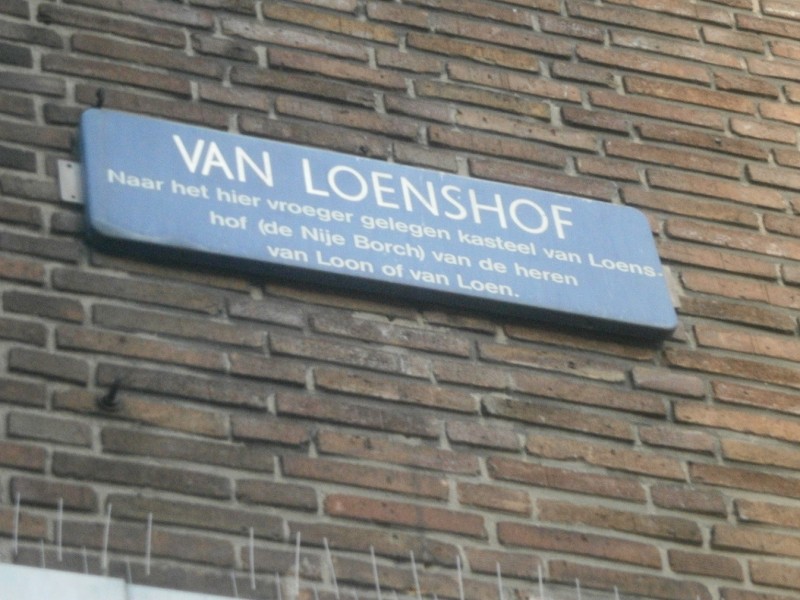 Van Loenshof straatnaambord.JPG