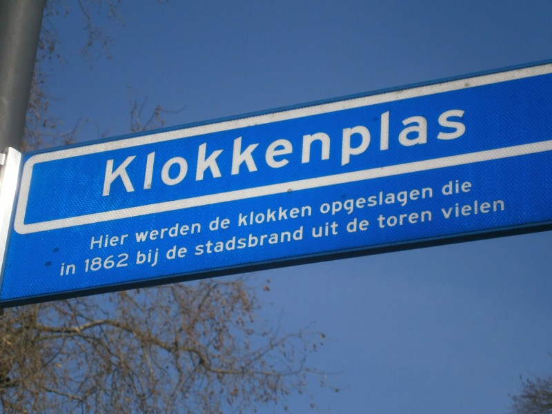 Klokkenplas straatnaambord.JPG