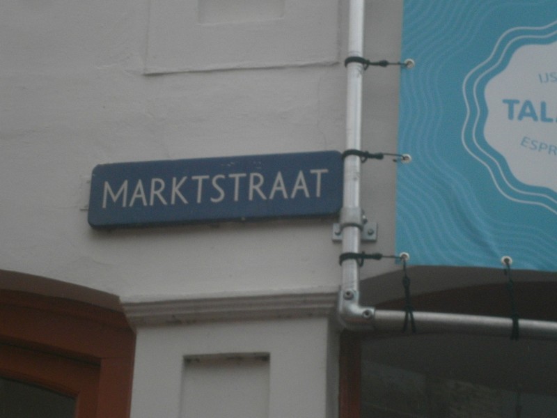 Marktstraat straatnaambord.JPG
