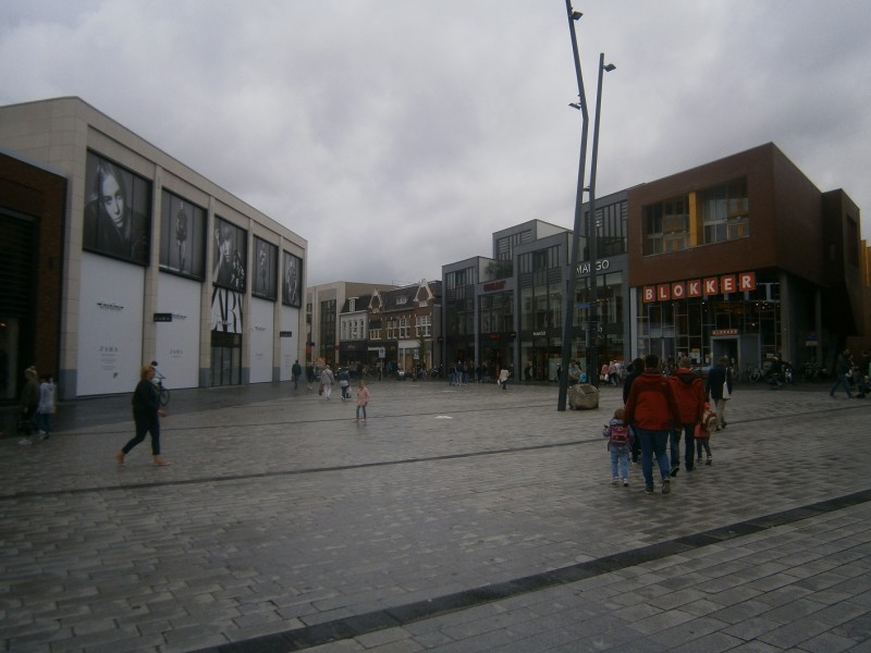 Kalanderstraat vanaf H.J. van Heekplein.JPG