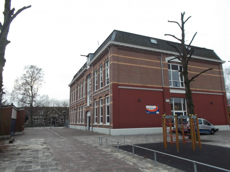 Javastraat Al Ummah vroeger Javaschool.JPG