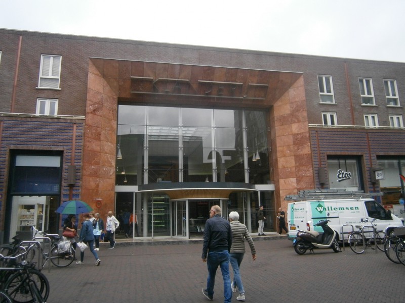 Hendrik Jan van Heekplein ingang winkelcentrum De Klanderij.JPG