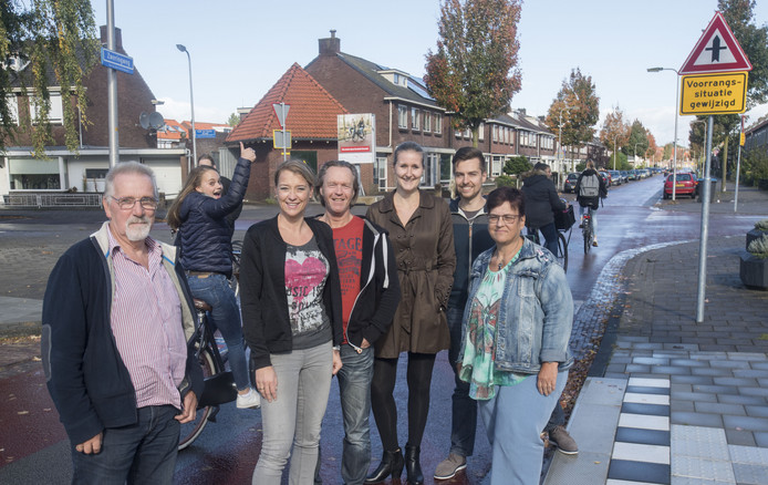 Buurt in Enschede bezorgd om fietsstraat met bussen en vrachtverkeer.jpg