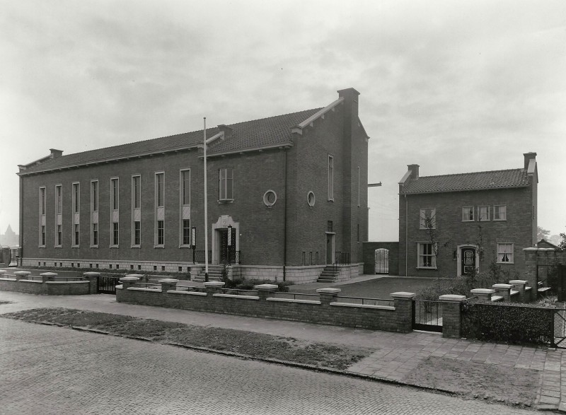 G.J. van Heekstraat 1950 Hoofdverdeelstation en transformatorenstation Gemeentelijk Elektriciteitsbedrijf Enschede.jpg