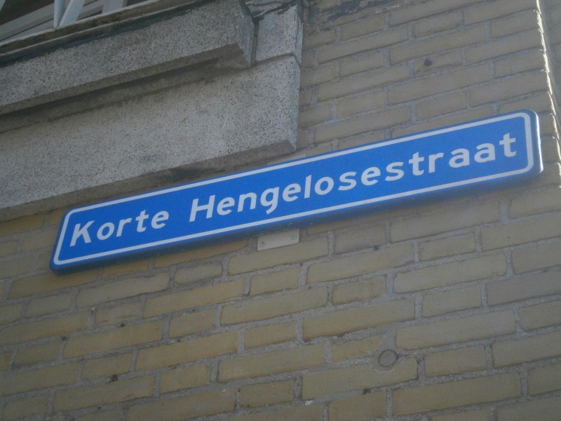 Korte Hengelosestraat straatnaambord.JPG