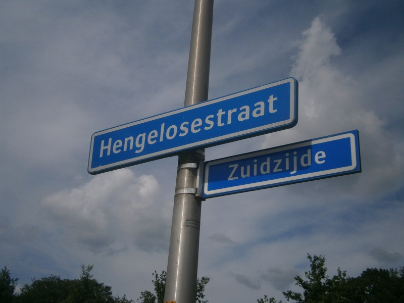 Hengelosestraat zuidzijde straatnaambord.JPG