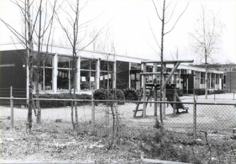 Het  Bijvank Nr. 127, kleuterschool 't Mierennest 1986.jpg