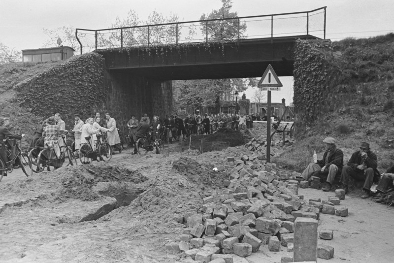 Parkweg mei 1949 Aanleg Volksparktunnel tussen de Parkweg en de Tubantiasingel..(2).jpg