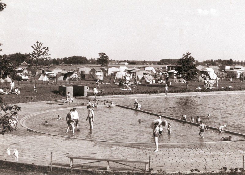 Keppelerdijk Camping Klein Zandvoort met zwembad en kampeerplaatsen.jpg