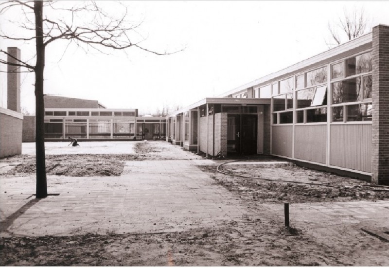 Keppelerdijk 2 Glanerbrug Dr. J. Herderscheeschool, school voor Buitengewoon Lager Onderwijs (B.L.O.) (3).jpg