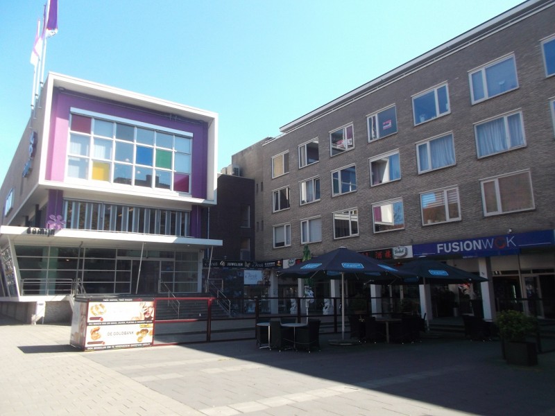 Boulevard vroegere postkantoor, rechts Fusion Wok.JPG