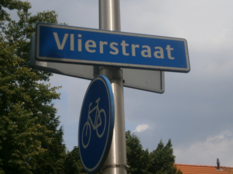 Vlierstraat straatnaambord.JPG