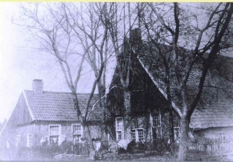 Schukkinkweg juli 1890 Boerderij de Kulver met poserende mensen (Esmarke.jpg