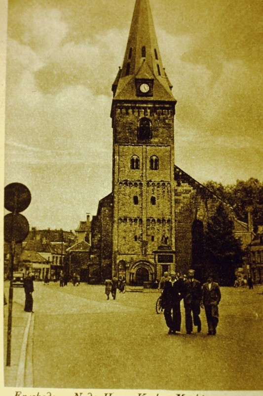 Markt NH Kerk (2).JPG