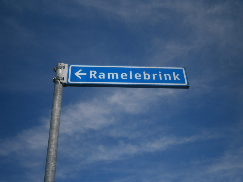 Ramelebrink straatnaambord.JPG