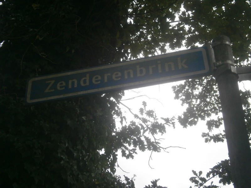 Zenderenbrink straatnaambord.JPG