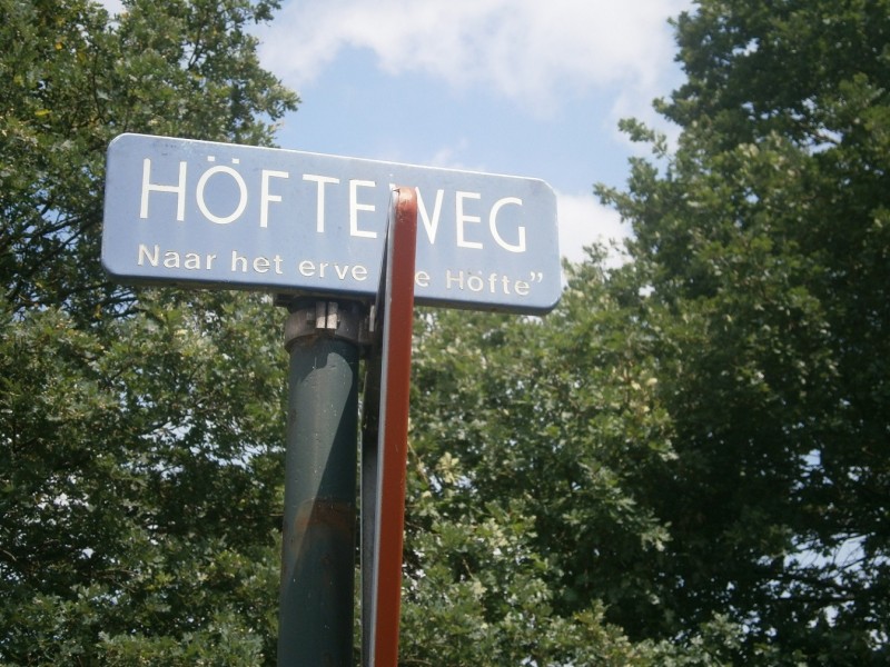 Höfteweg straatnaambord.JPG