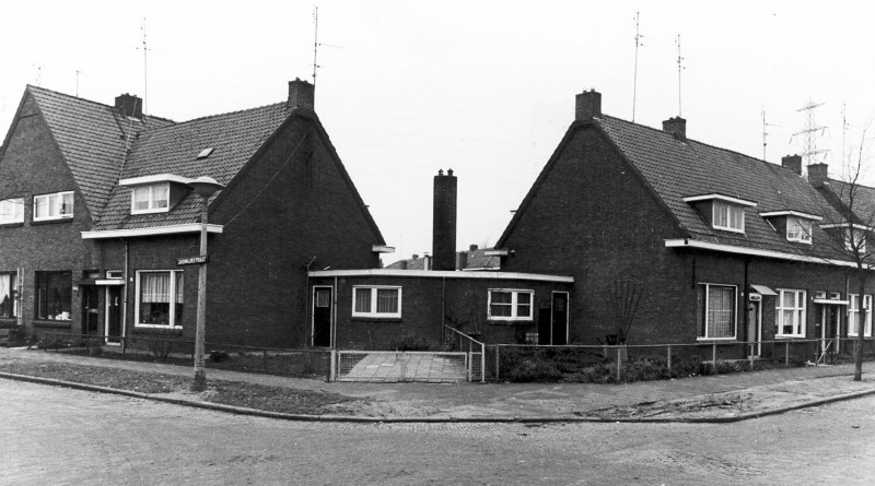 Ribesstraat Woningen aan de Jasmijnstraat in Tuindorp Broekheurne..jpg