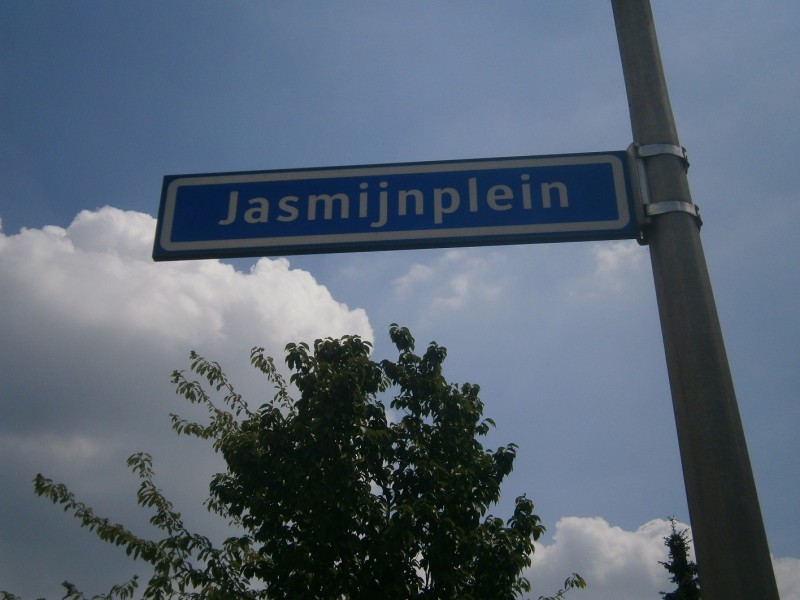 Jasmijnplein straatnaambord.JPG